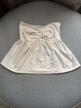 SHEIN Cream Eyelet Strapless Twist Front Top